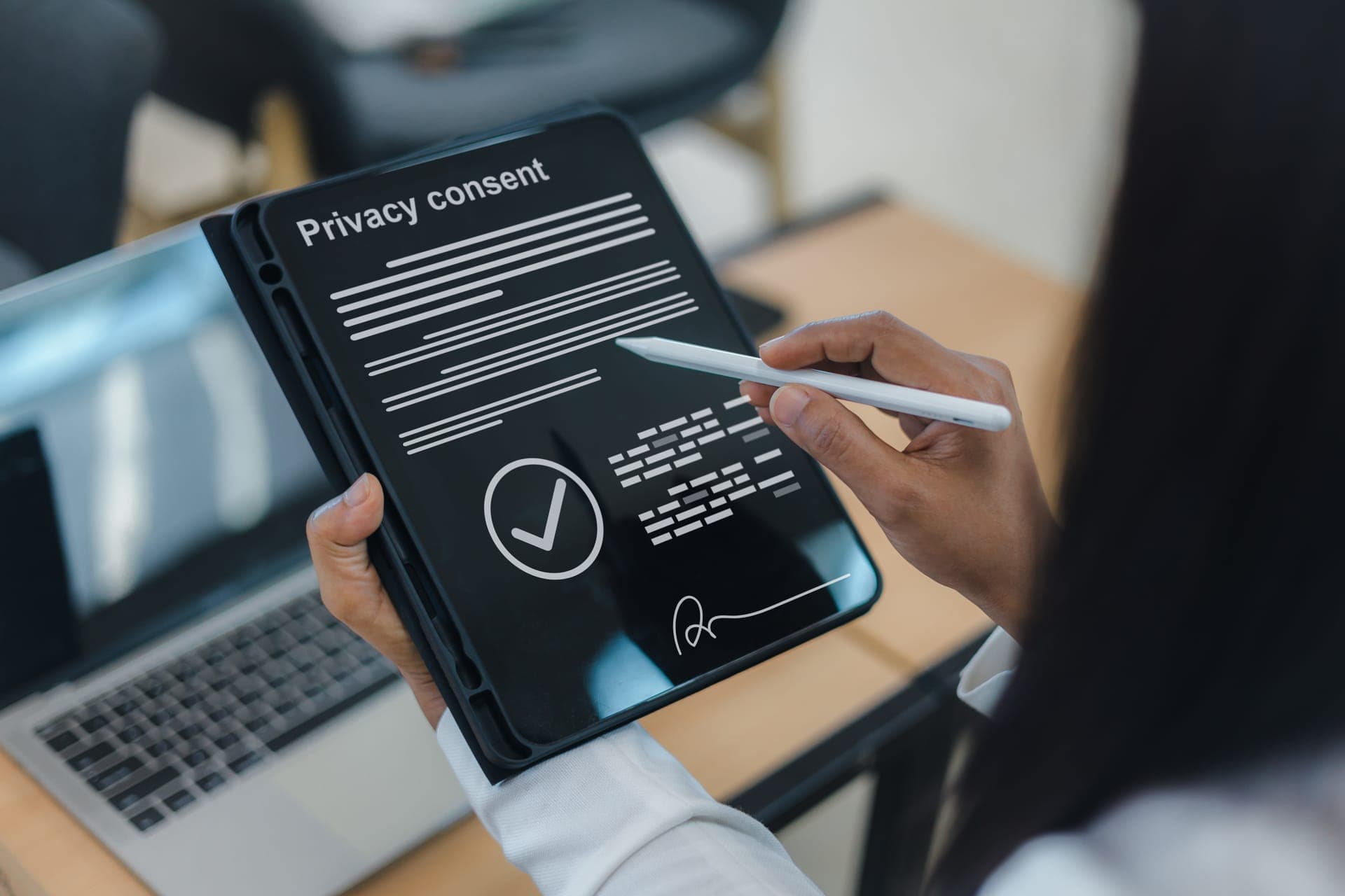 Cookiemelding op een website met accepteer- en weigerknop volgens de AVG