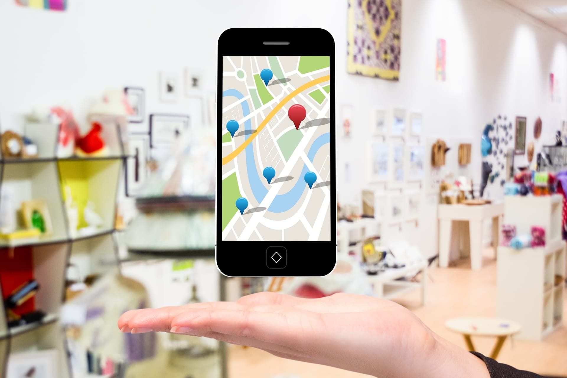 Lokale vindbaarheid in Google op een smartphone met een kaart en locatiespeld